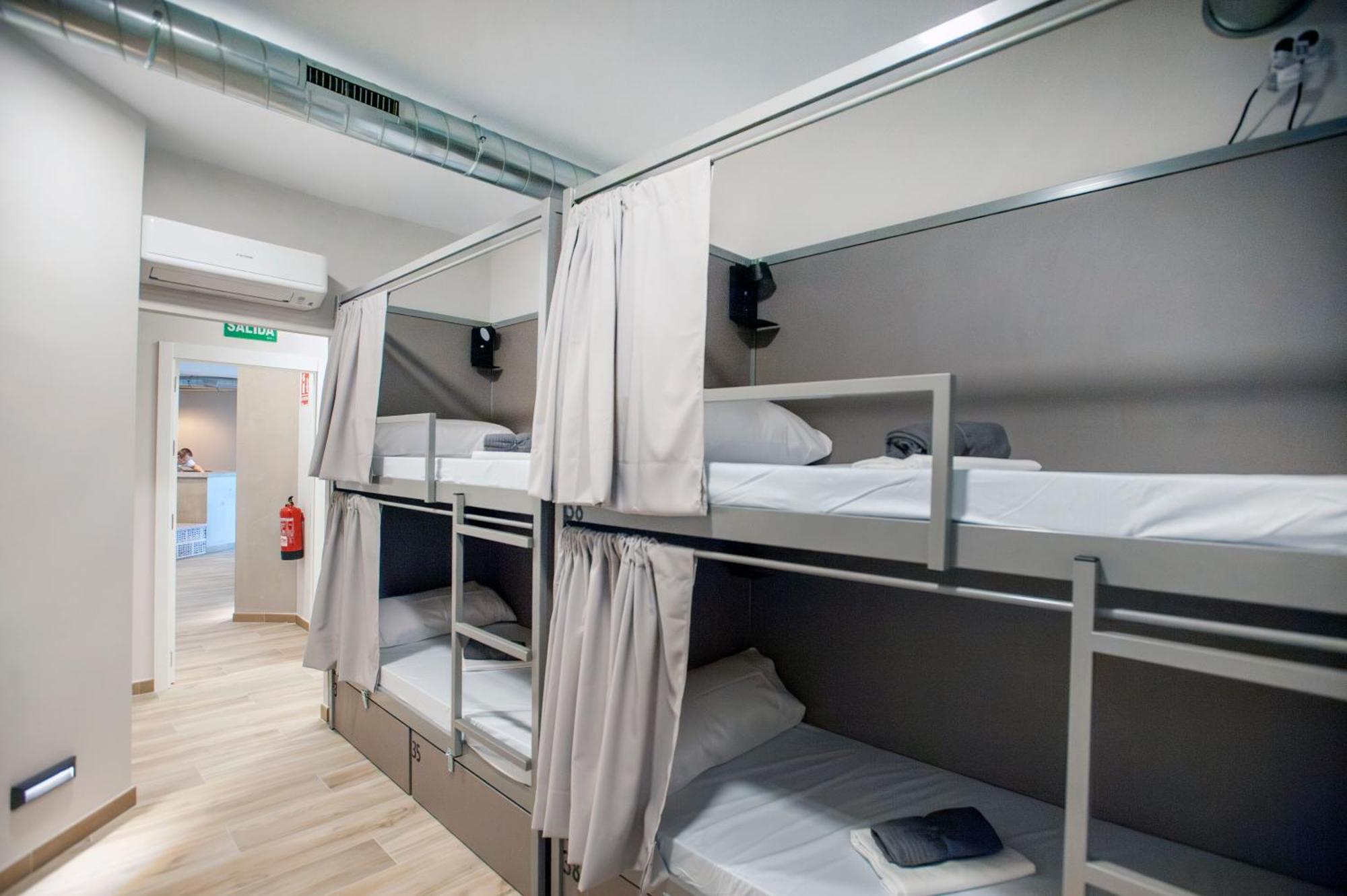Hostel Dos Estaciones - Free Towels, Coffee & Tea, Remote Check-In Alicante Zewnętrze zdjęcie