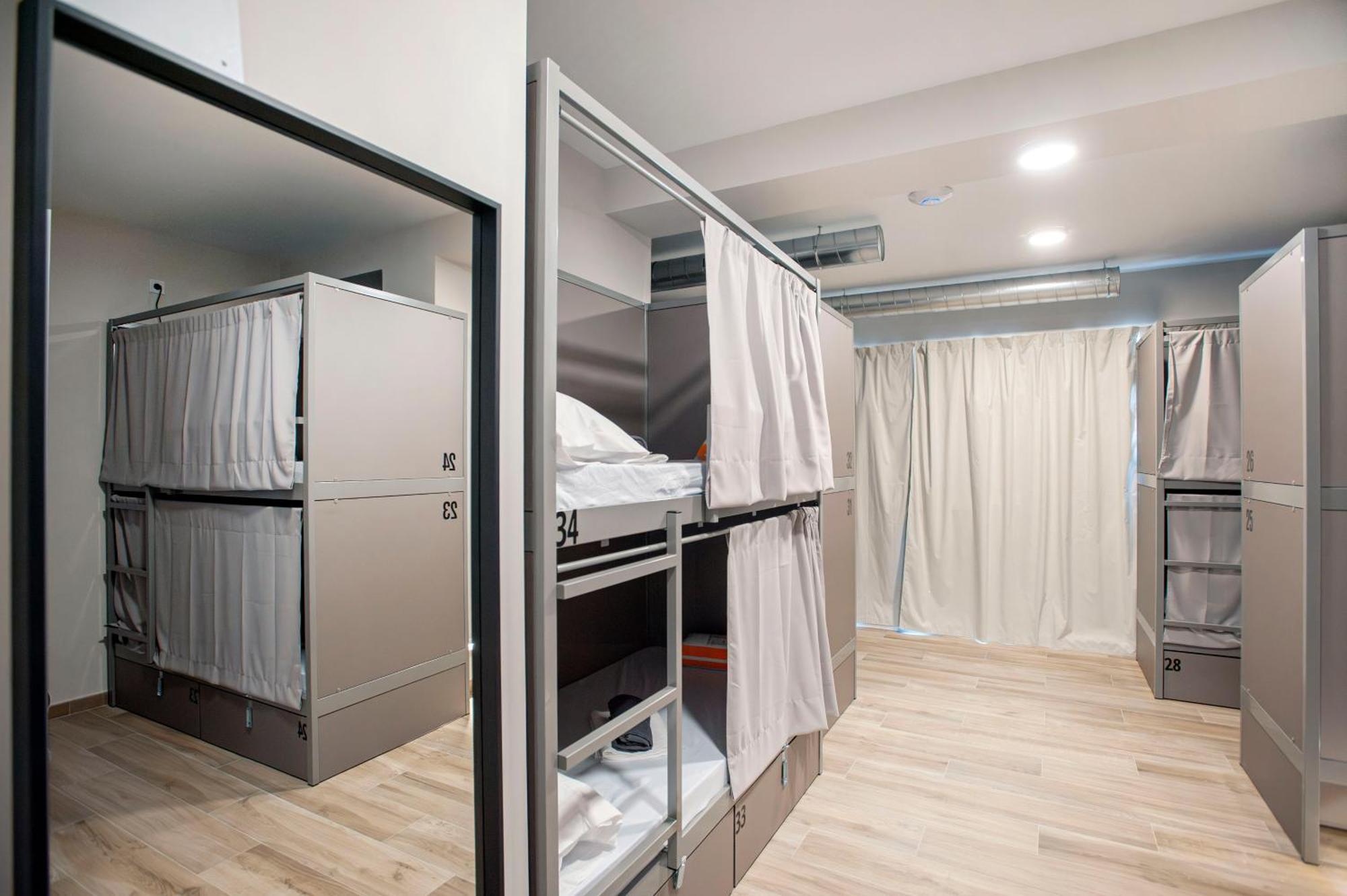 Hostel Dos Estaciones - Free Towels, Coffee & Tea, Remote Check-In Alicante Zewnętrze zdjęcie
