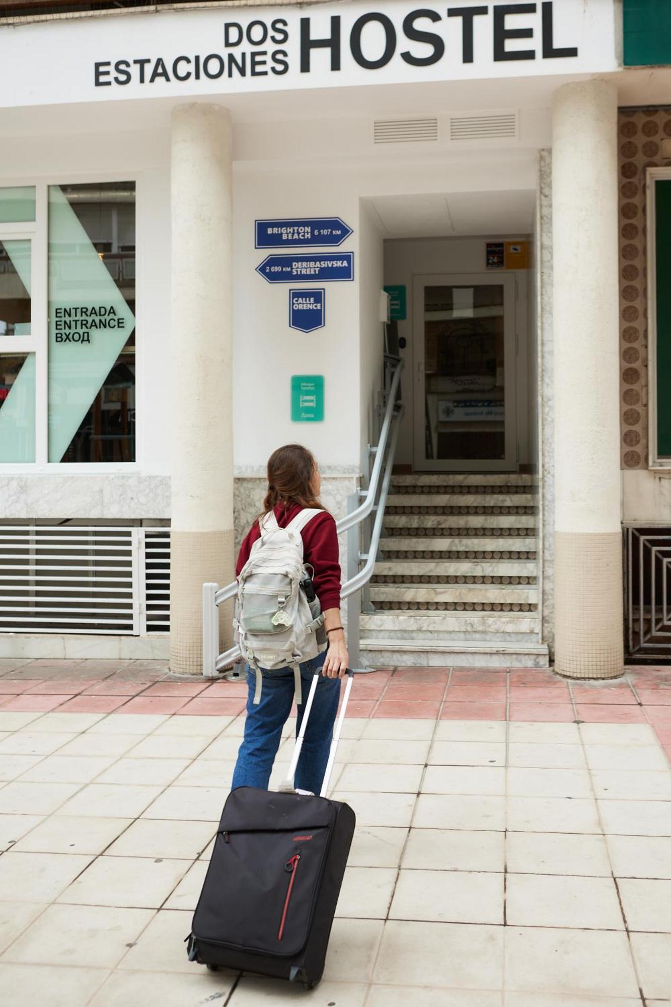 Hostel Dos Estaciones - Free Towels, Coffee & Tea, Remote Check-In Alicante Zewnętrze zdjęcie
