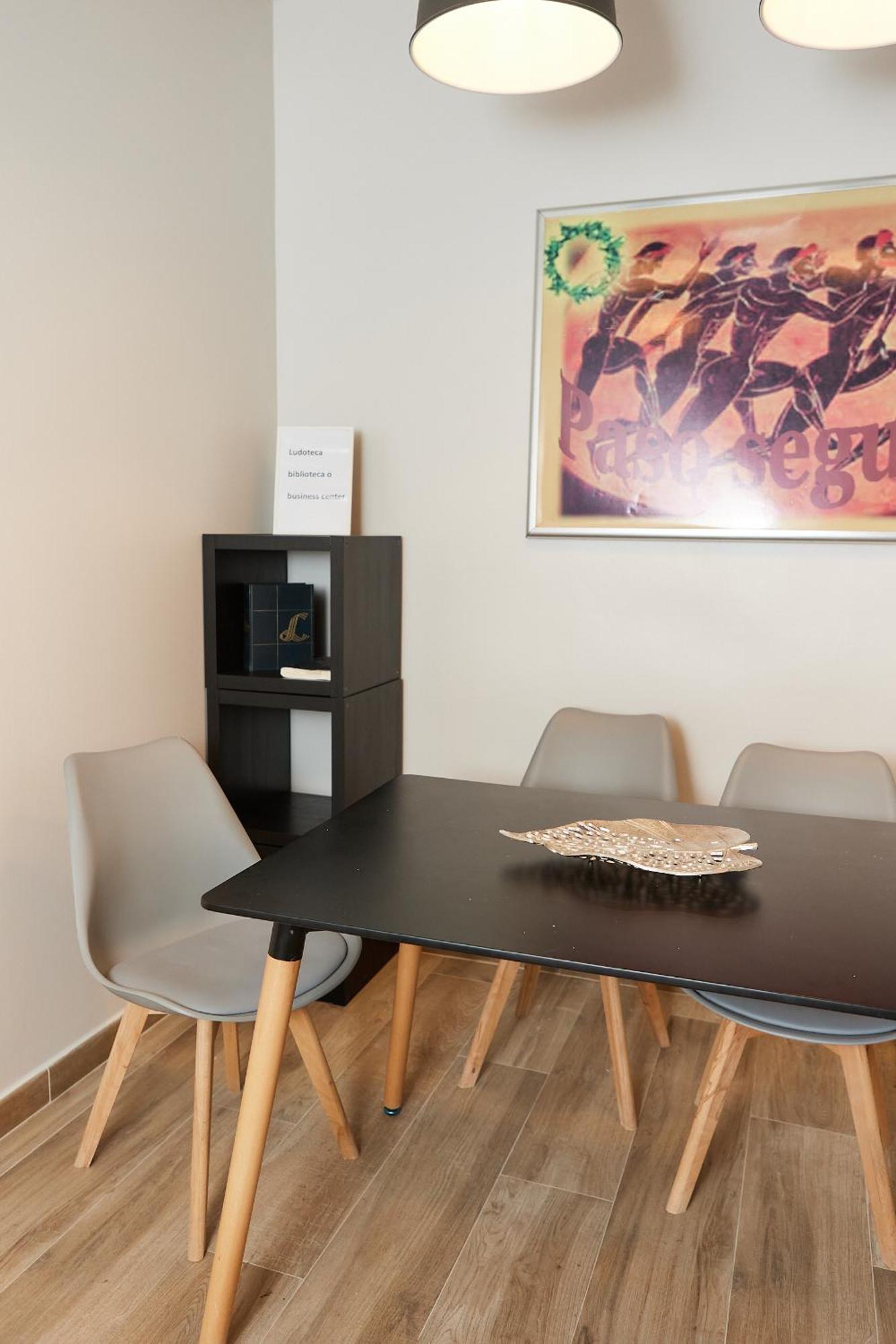 Hostel Dos Estaciones - Free Towels, Coffee & Tea, Remote Check-In Alicante Zewnętrze zdjęcie
